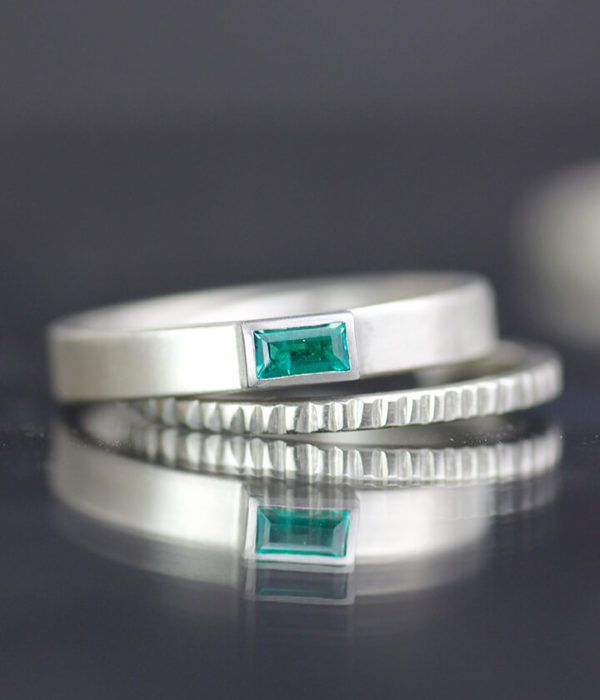 emerald horizontal band with crenelated companion