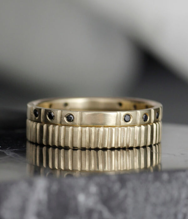 black diamond crenelated  band set