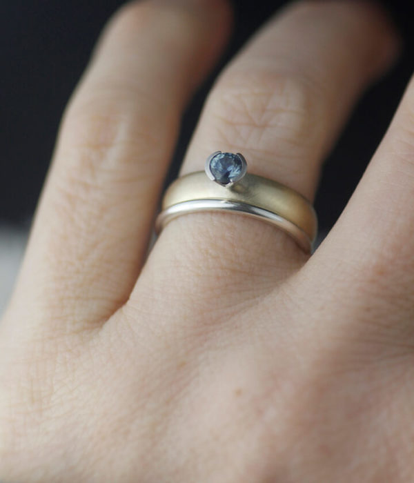 montana sapphire set on hand
