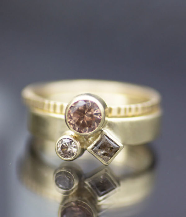 circle and square zircon wedding band