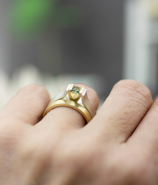 sapphire canyon on hand profile
