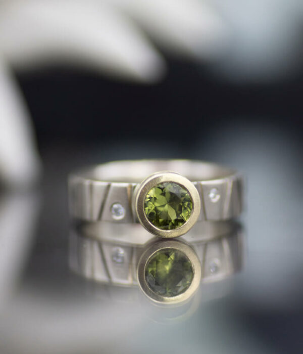 green sapphire bark band