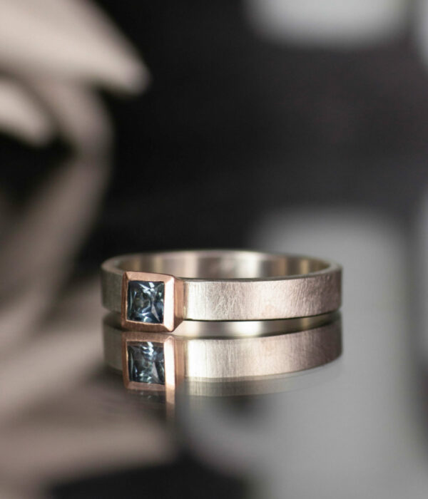 princess square teal sapphire rose gold side view
