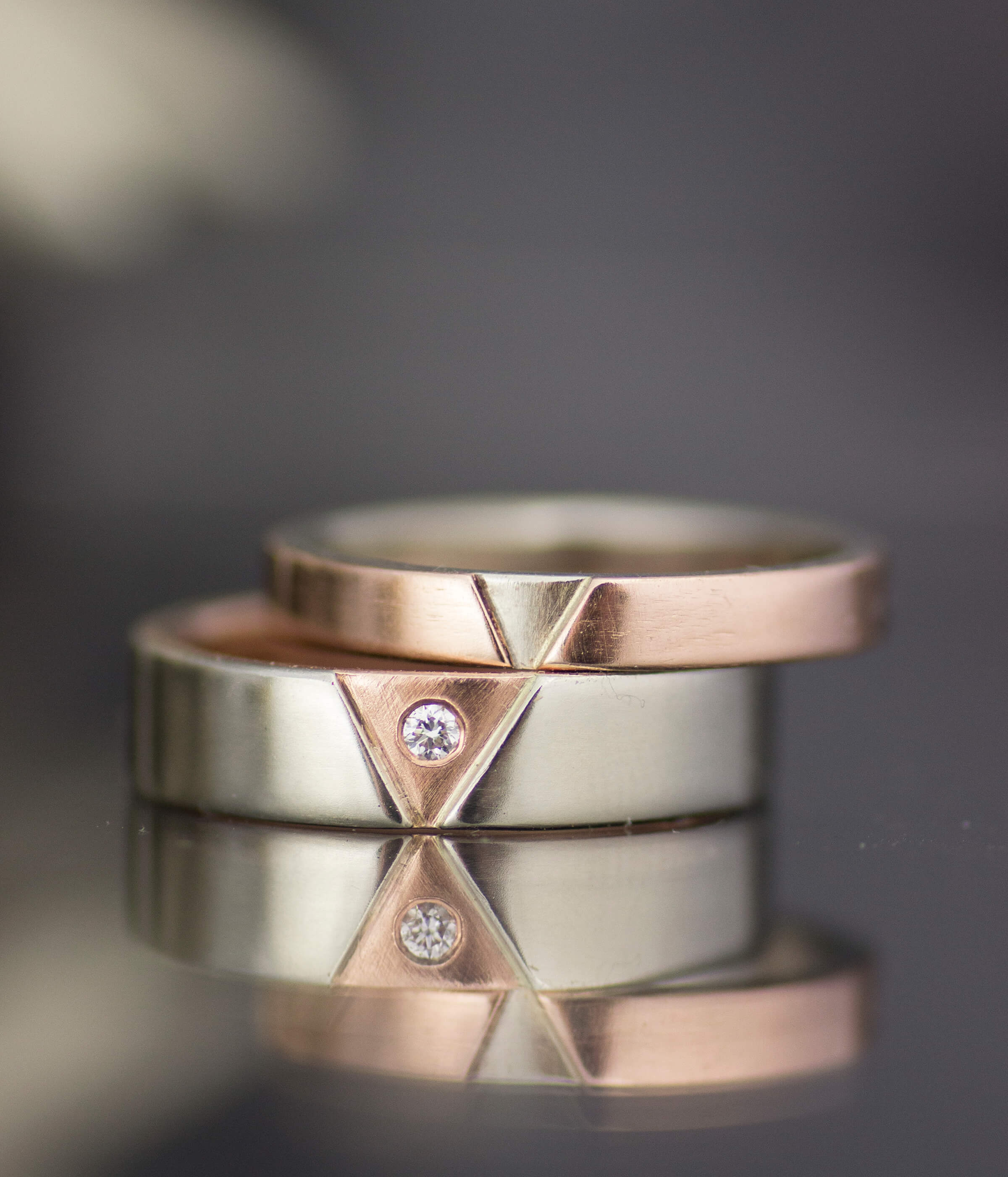 Rose gold on sale wedding band set