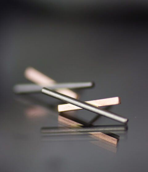 New Kiss Kiss Gold And Palladium Modern Stud Earrings Main Scaled