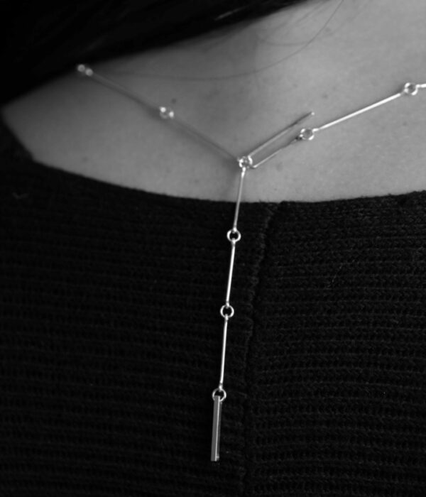 adjustable clasp on model