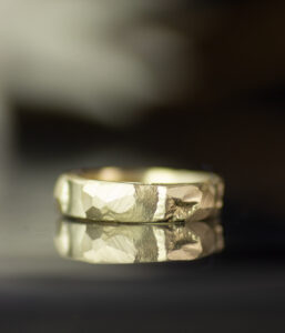 14k Yellow Gold Lava Gender Neutral Wedding Band Scaled