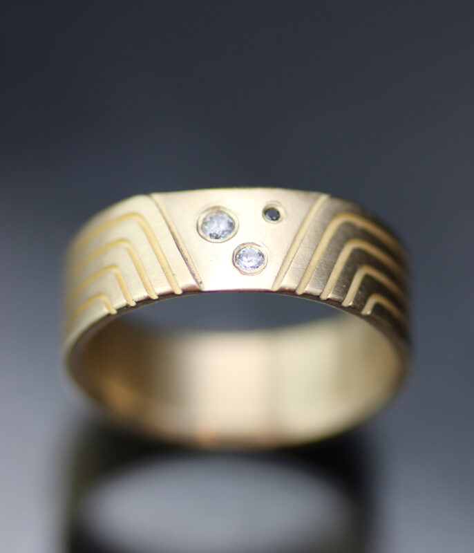 Groovy Triangle Salt and Pepper Geometric Modern Wedding Band - Image 6