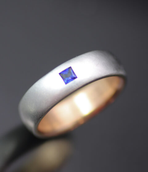 DARE TO BE SQUARE PREMIUM METALS SAPPHIRE GENDER NEUTRAL WEDDING BAND