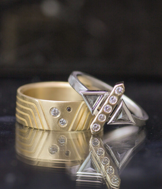 Groovy Triangle Salt and Pepper Geometric Modern Wedding Band - Image 2